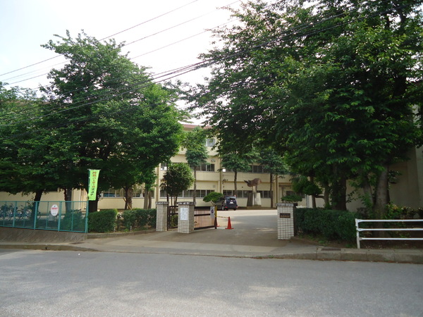 プラージュ新検見川(千葉市立稲毛中学校)