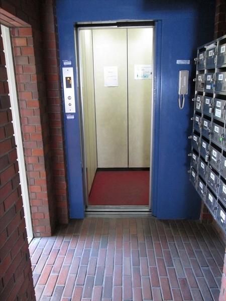 イズミビル(現地からの眺望)