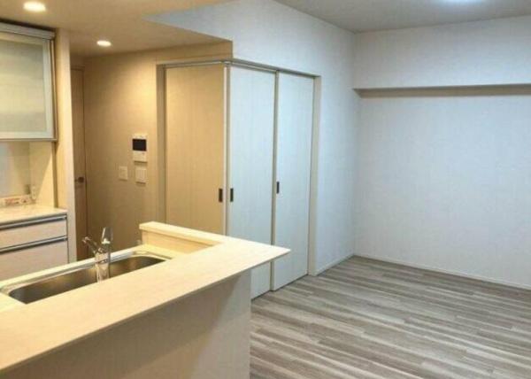 千葉市美浜区稲毛海岸５丁目のマンション