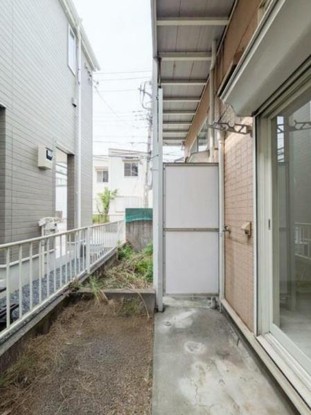 千葉市稲毛区小仲台８丁目のアパート