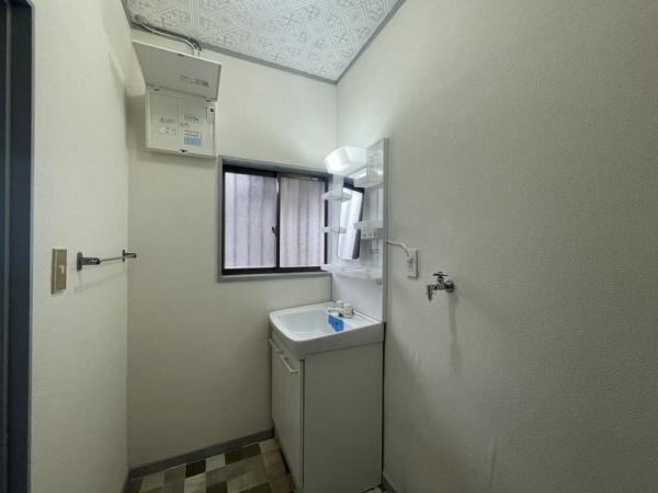 千葉市花見川区長作台一丁目戸建て