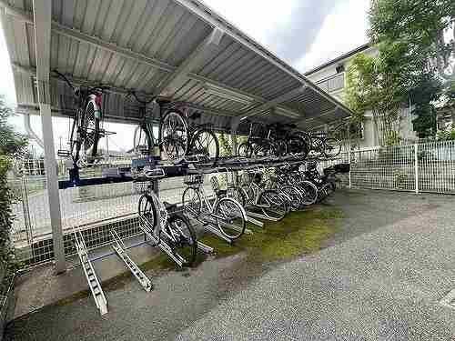 千葉市花見川区幕張町４丁目のマンション