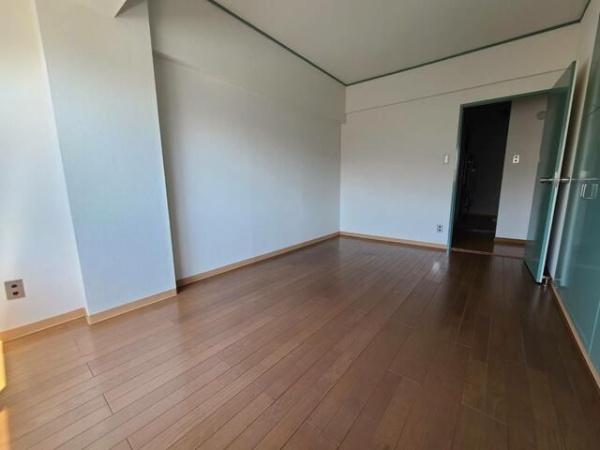 千葉市花見川区検見川町３丁目のマンション