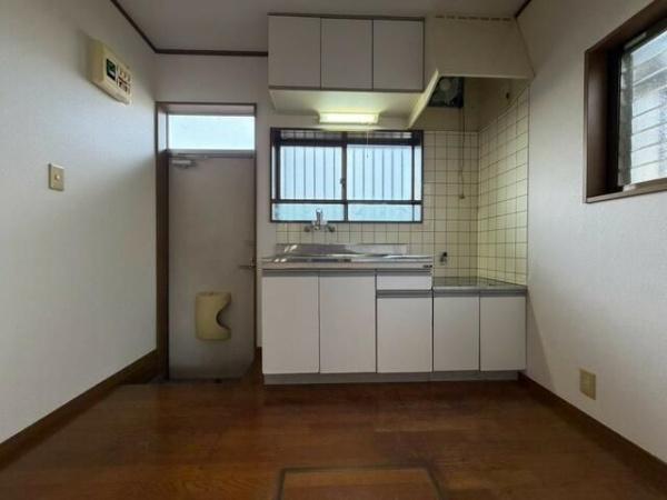 千葉市花見川区武石町２丁目のアパート