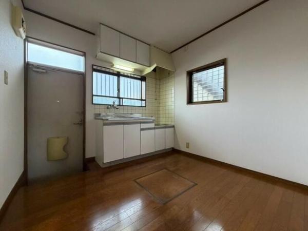 千葉市花見川区武石町２丁目のアパート