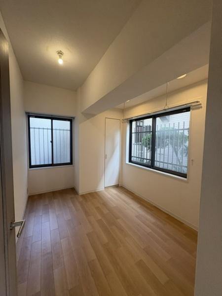 千葉市花見川区幕張町５丁目のマンション