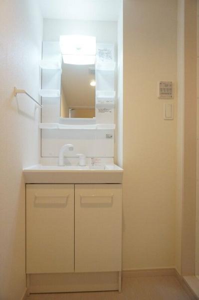 千葉市花見川区幕張本郷４丁目のマンション