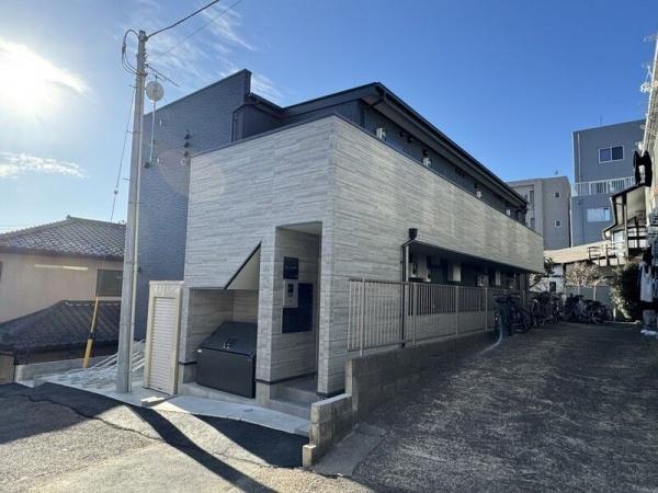 千葉市花見川区南花園１丁目のアパート