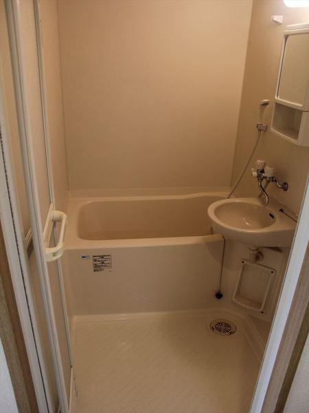 第13花園ビル(バス)