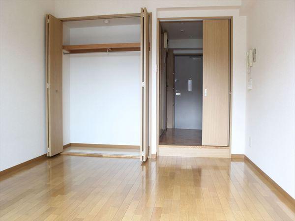 第13花園ビル(寝室)