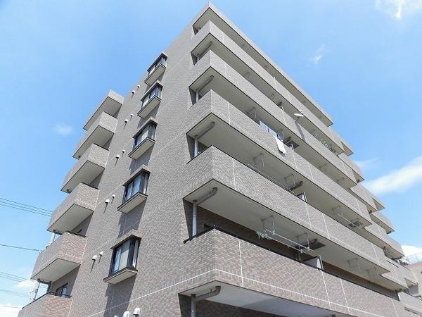 稲城市東長沼のマンション