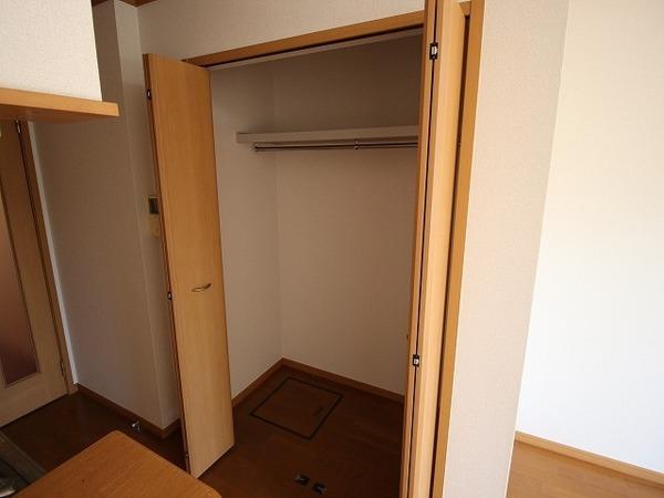稲城市矢野口のアパート