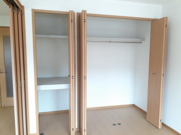 パイン・ヒルズ参番館