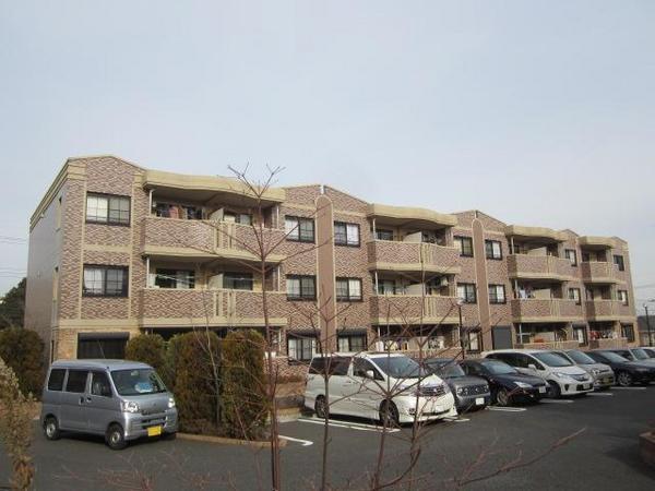 パイン・ヒルズ参番館