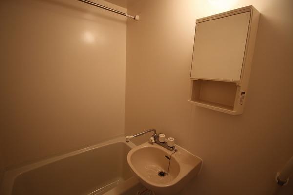 稲城市矢野口のアパート