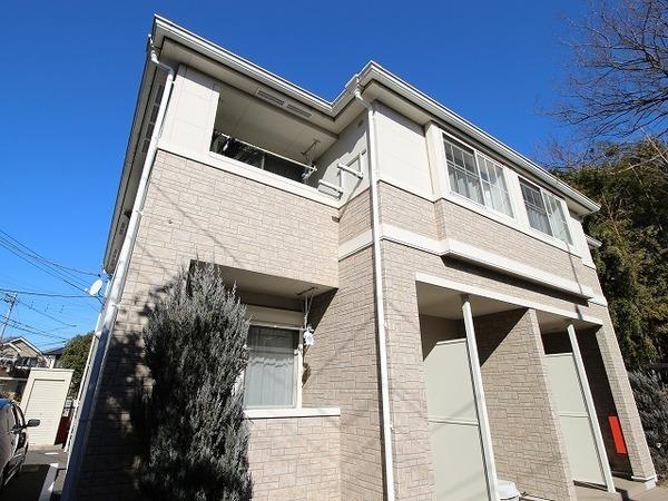稲城市百村のアパート