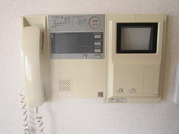 稲城市東長沼のマンション