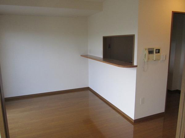 稲城市東長沼のマンション