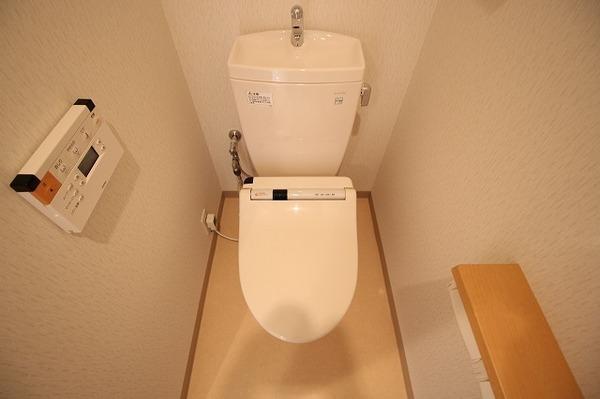稲城市東長沼のマンション