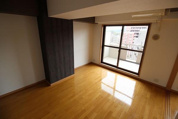 稲城市東長沼のマンション