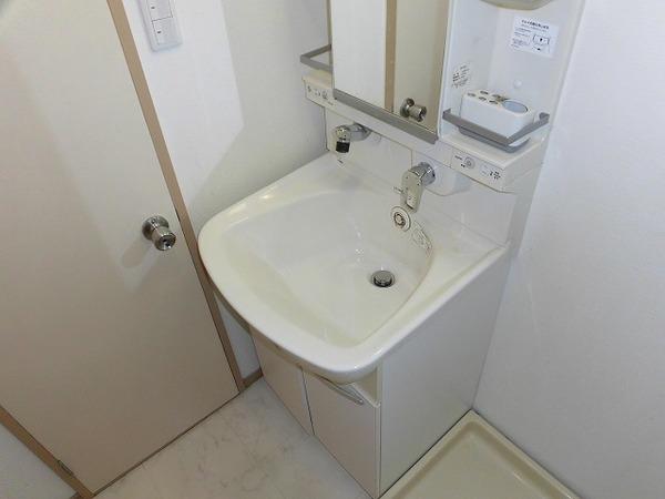 稲城市矢野口のアパート