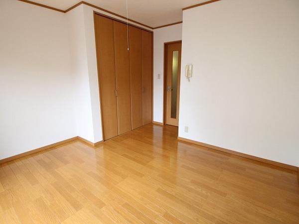 稲城市大丸のアパート