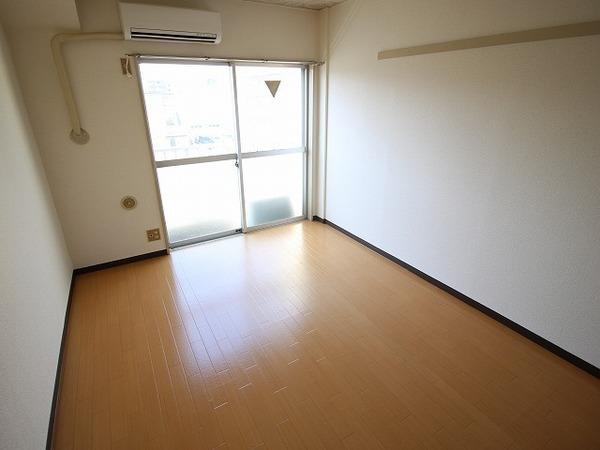 稲城市東長沼のマンション