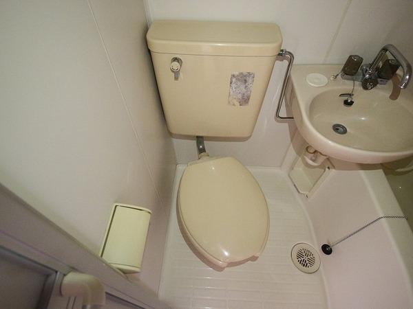 稲城市東長沼のマンション
