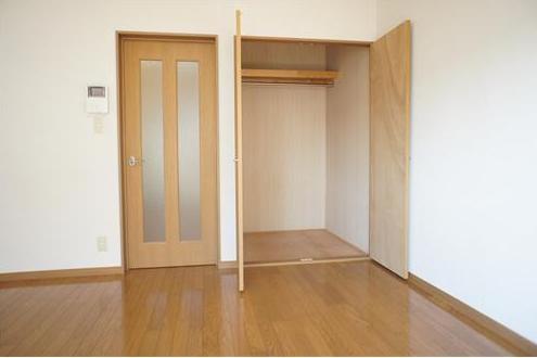 稲城市矢野口のアパート