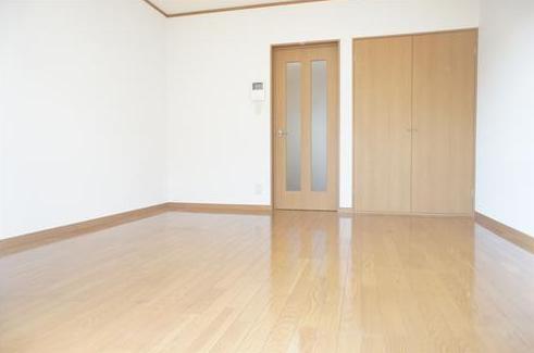 稲城市矢野口のアパート