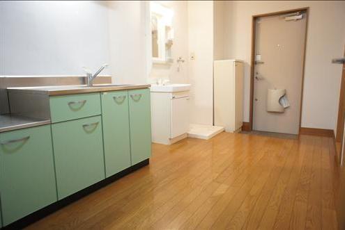 稲城市矢野口のアパート