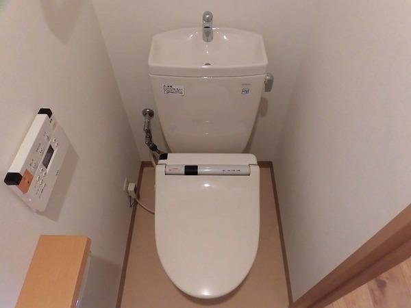 稲城市東長沼のマンション