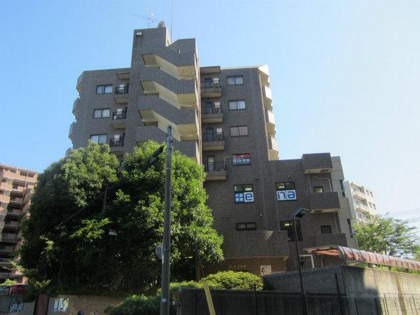 稲城市東長沼のマンション