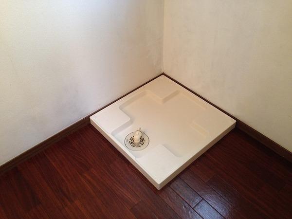 稲城市東長沼のアパート