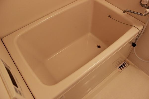 稲城市矢野口のアパート