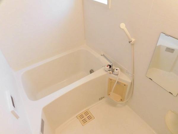 稲城市矢野口のアパート