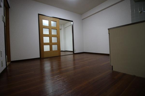 川崎市多摩区菅稲田堤１丁目のマンション