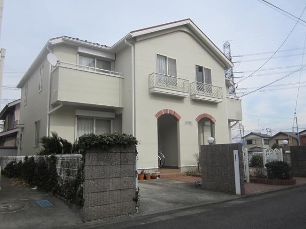 稲城市大丸のテラスハウス