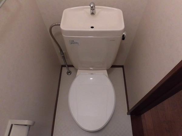 稲城市大丸のテラスハウス