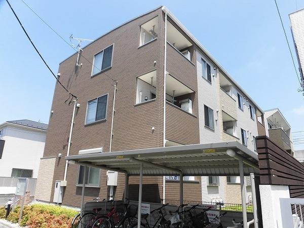 稲城市東長沼のアパート