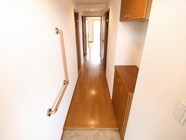稲城市東長沼のマンション