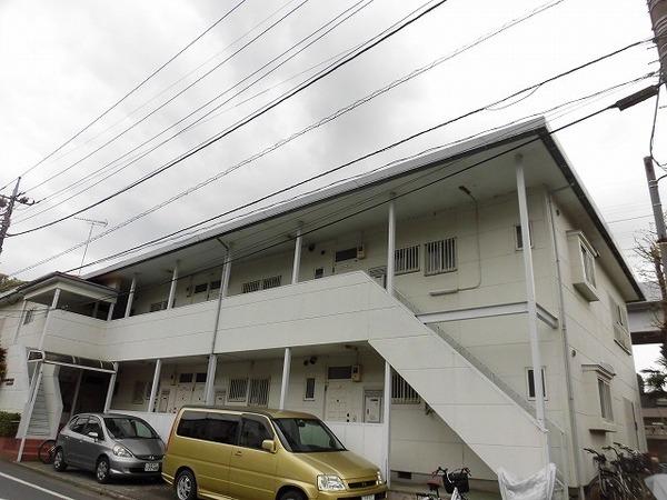 稲城市百村のアパート