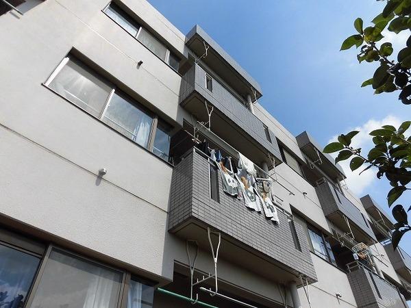 稲城市東長沼のマンション