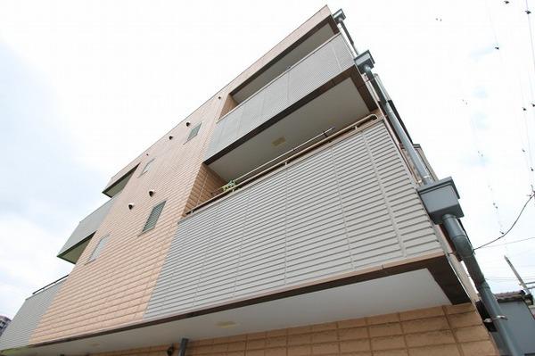 稲城市東長沼のマンション