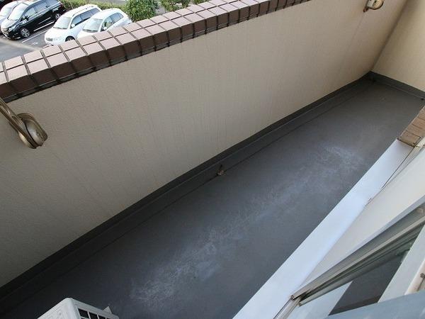 稲城市東長沼のマンション
