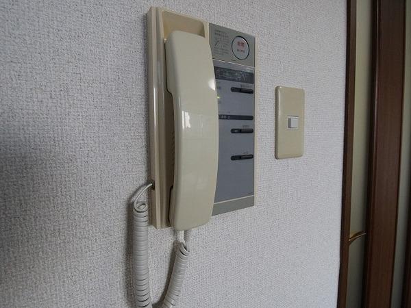 稲城市東長沼のマンション