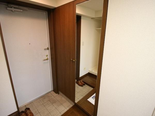 稲城市東長沼のマンション