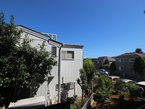 稲城市百村のマンション