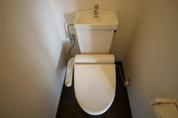 稲城市東長沼のマンション