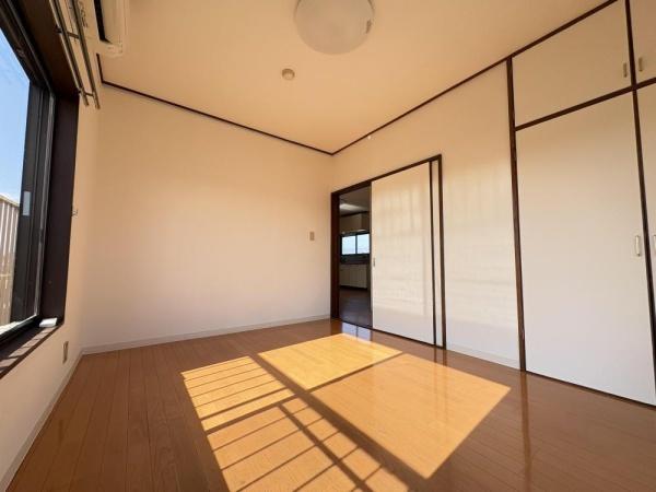 稲城市東長沼のマンション